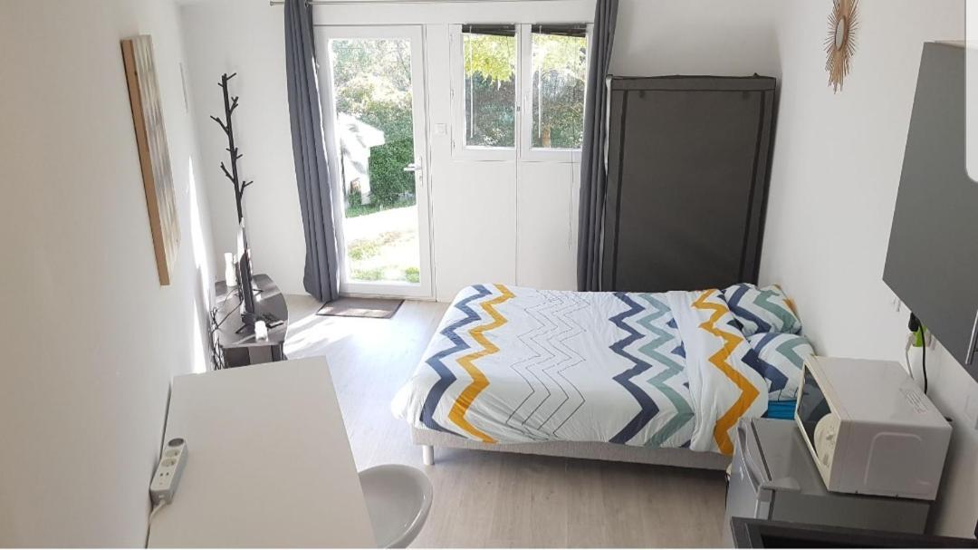 Studio Cozy Tout Confort Chez L'Habitant La Roche-sur-Yon Exterior foto